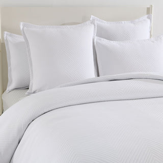 Renee Taylor Atlantis White Jacquard Quilt Cover Set