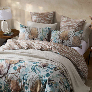 Milawa Linen Quilt Cover Set by Logan and Mason