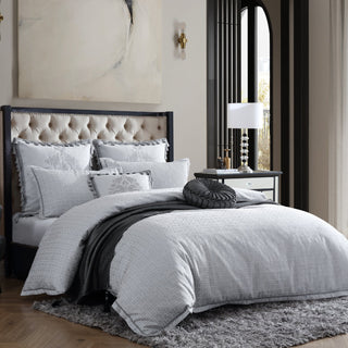 Orion Silver Qulit Cover Set by Davinci