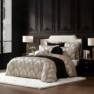 Monarch Pewter Quilt Cover Set by Davinci
