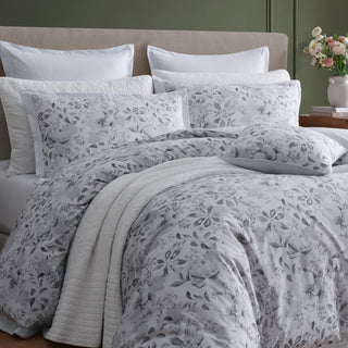 Elin Cilantro Quilt Cover Set by Private Collection