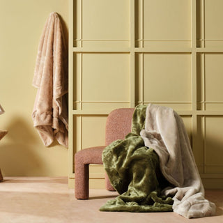 Selma Oatmeal Throw Rug by Linen House