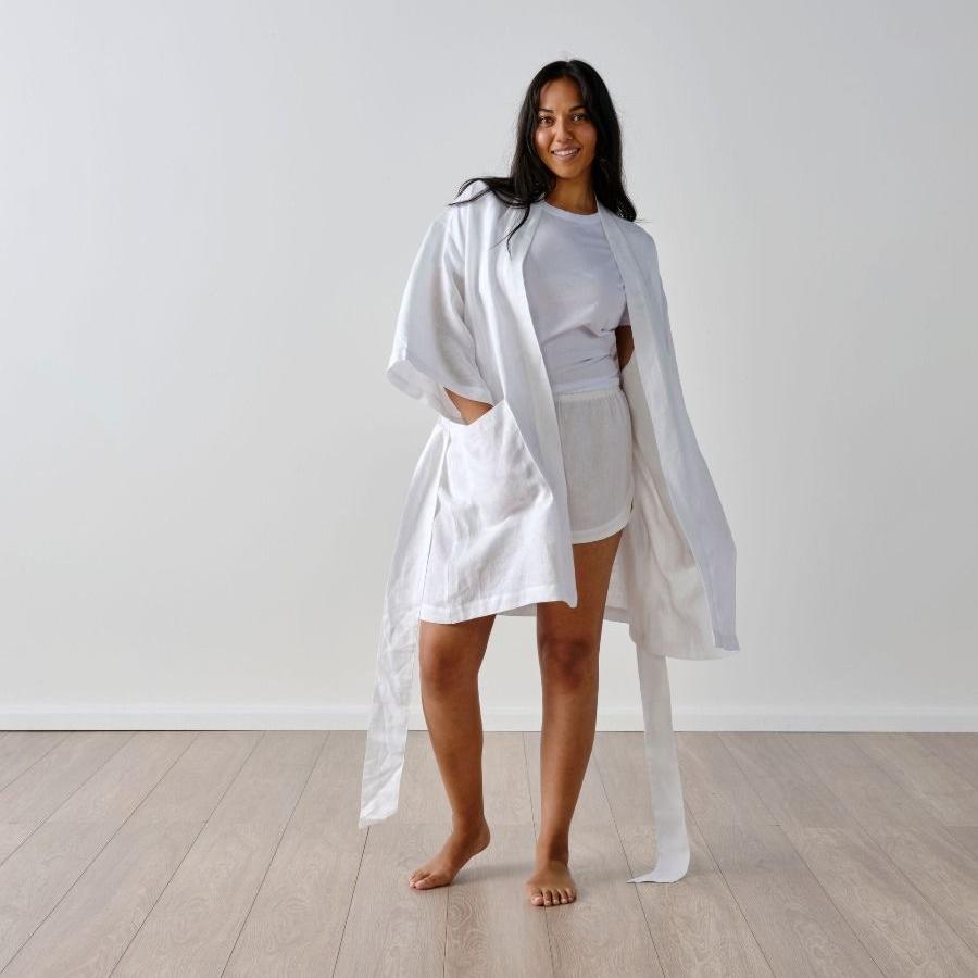 Nimes White Short Robe by Linen House | Planet Linen