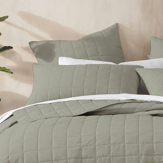 Rhodes Moss Coverlet by Logan & Mason