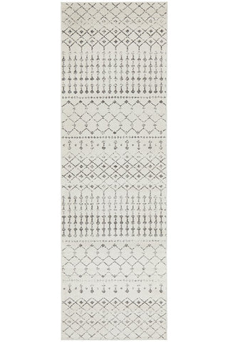 Chrome Elsa Runner Rug (Silver) by Rug Culture