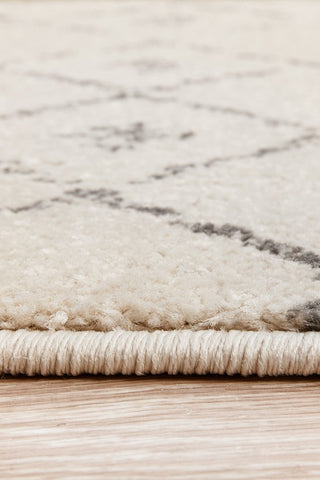 Chrome Elsa Rug (Silver) by Rug Culture