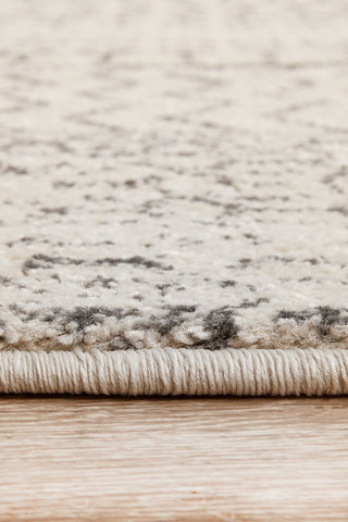 Chrome Harper Round Rug (Silver) by Rug Culture