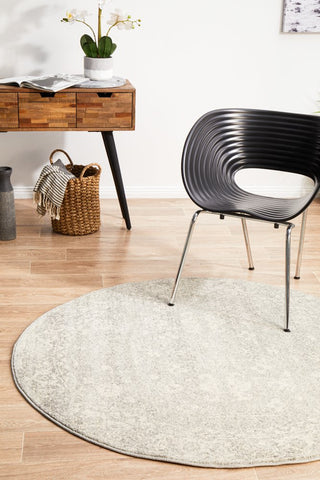 Evoke 252 Round Rug (Silver) by Rug Culture