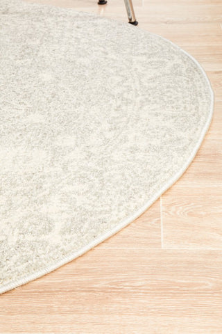 Evoke 252 Round Rug (Silver) by Rug Culture