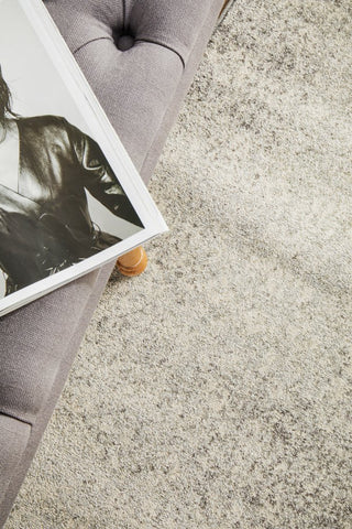 Evoke 252 Runner Rug (Silver) by Rug Culture