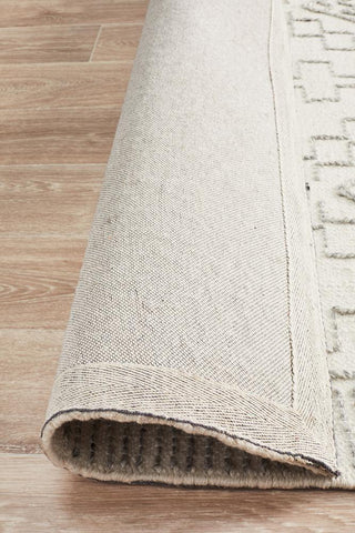 Hudson 802 Rug (Ivory) by Rug Culture