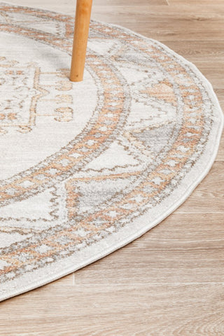 Mayfair Caitlen Round Rug (Natural) by Rug Culture
