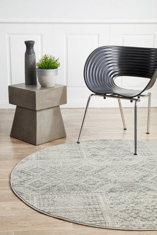 Mirage 351 Round Rug (Silver) by Rug Culture