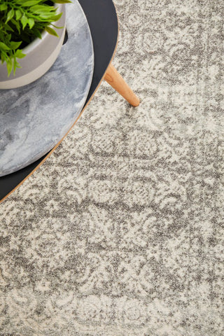 Mirage 358 Runner Rug (Silver) by Rug Culture