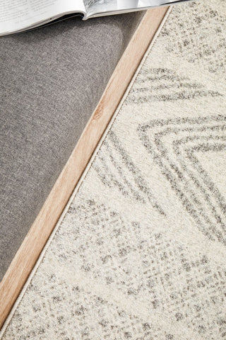 Mirage 359 Runner Rug (Grey) by Rug Culture