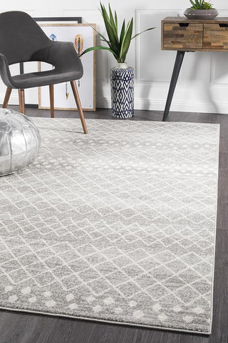 Oasis 454 Rug (Silver) by Rug Culture
