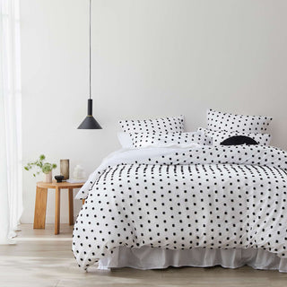 Soda Pop Quilt cover set by Logan and Mason Platinum