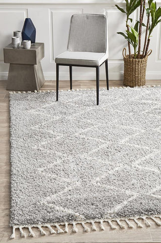 Saffron 11 Rug (Silver) by Rug Culture