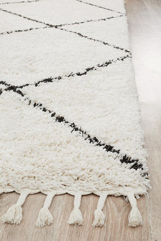 Saffron 22 Rug (White) by Rug Culture
