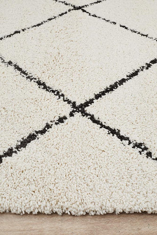 Saffron 22 Rug (White) by Rug Culture