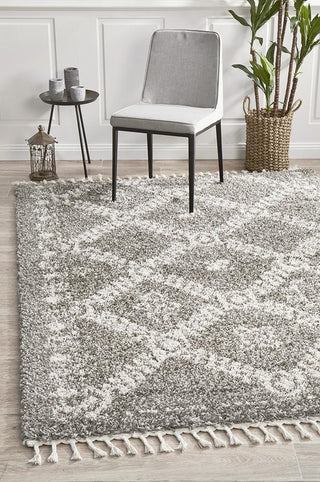 Saffron 33 Rug (Grey) by Rug Culture