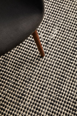 Skandi 300 Rug (Black) by Rug Culture