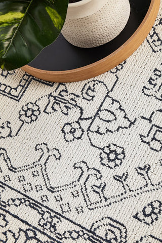 Seaside 5555 Rectangle Rug (White) by Rug Culture
