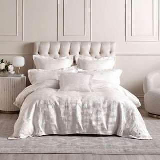 Winston White Quilt Cover Set by Linen House