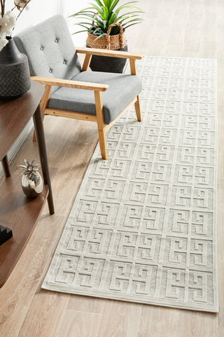 York Brenda Runner Rug (Natural White) by Rug Culture