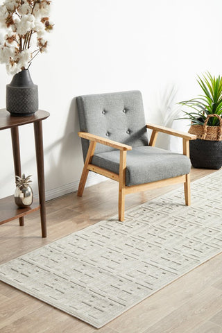 York Brenda Runner Rug (Natural White) by Rug Culture