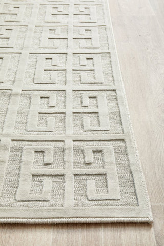 York Brenda Runner Rug (Natural White) by Rug Culture