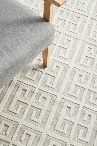 York Brenda Runner Rug (Natural White) by Rug Culture