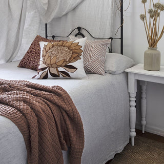 Tanami Throw WOODROSE by Bambury