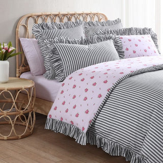 New Country Roses Quilt Cover Set by Royal Albert