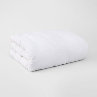 Ultimate Dream 72/25 Feather & Down Quilt by Sheridan